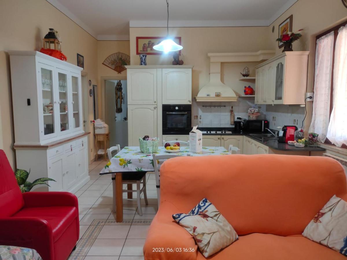 La Casa Di Fiorella チェッレート・グイーディ エクステリア 写真