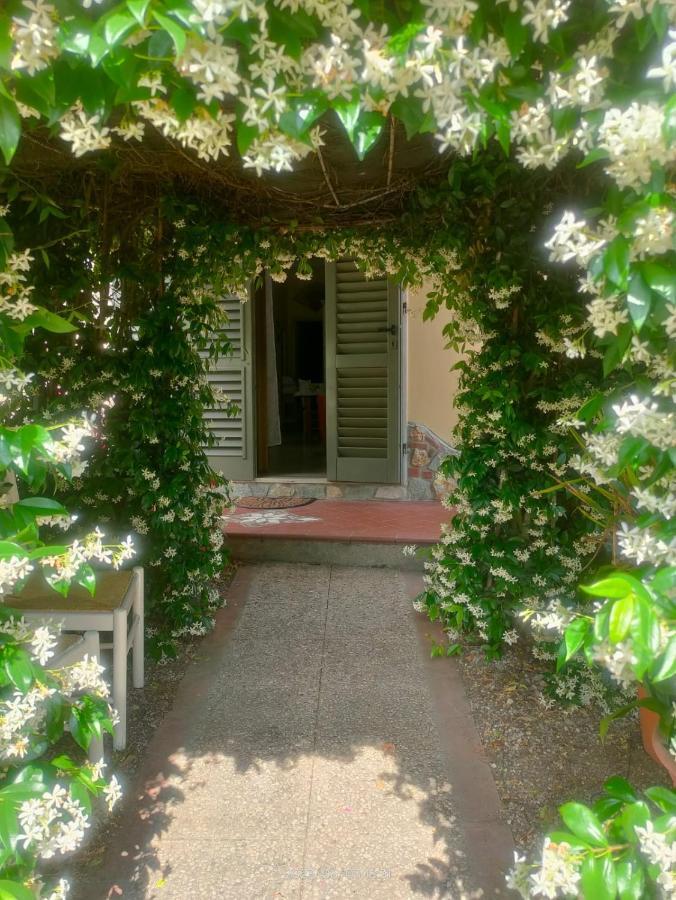 La Casa Di Fiorella チェッレート・グイーディ エクステリア 写真